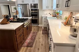 636 Franklin, La Grange, TX 78945 - Photo 5