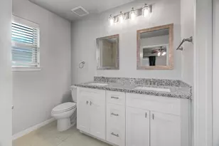 513 Hospital St, Tomball, TX 77375 - Photo 27