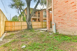 2255 Braeswood Park, Houston, TX 77030 - Photo 21