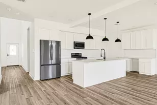 7413 Charlie St, Houston, TX 77088 - Photo 9