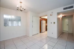 2818 S Bartell Dr S, Houston, TX 77054 - Photo 5