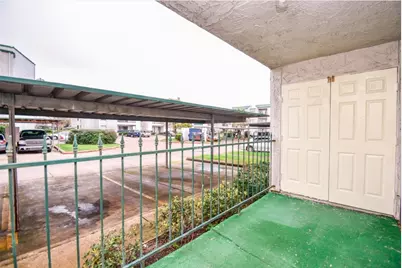 2818 S Bartell Drive S #6, Houston, TX 77054 - Photo 19