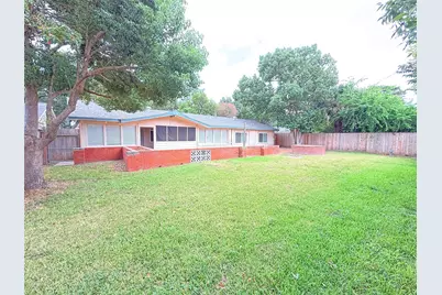 9117 Vicksburg Avenue, Texas City, TX 77591 - Photo 21