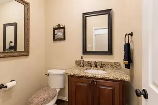 2326 Hamilton Pool Ln, Friendswood, TX 77546 - Photo 7