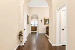 2326 Hamilton Pool Ln, Friendswood, TX 77546 - Photo 5