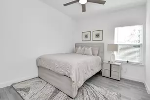7812 Jester St, Houston, TX 77051 - Photo 33