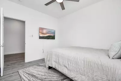 7812 Jester Street, Houston, TX 77051 - Photo 33