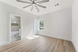 1420 W 34th 1/2 St, Houston, TX 77018 - Photo 21