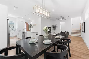 1420 W 34th 1/2 St, Houston, TX 77018 - Photo 7