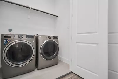 1507 Robin Street #B, Houston, TX 77019 - Photo 29