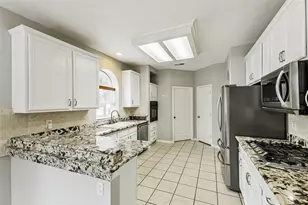 7510 Stonesfield Pl, Spring, TX 77389 - Photo 11