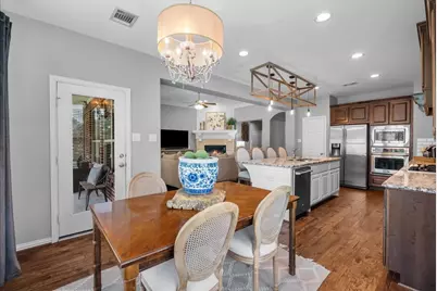 904 Cozy Hollow Court, Friendswood, TX 77546 - Photo 15
