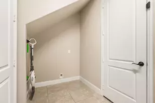 10 Black Spruce Court, The Woodlands, TX 77389 - Photo 43