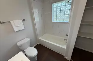 419 E Peach St, Angleton, TX 77515 - Photo 37