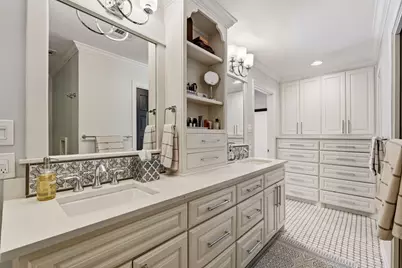 11131 Holly Springs Drive, Houston, TX 77042 - Photo 29