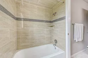 5315 Kingsmill Rd, Friendswood, TX 77546 - Photo 23