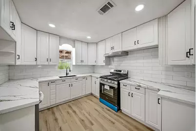 6638 Thornwall Street, Houston, TX 77092 - Photo 9