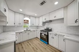 6638 Thornwall St, Houston, TX 77092 - Photo 9