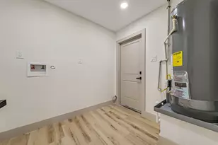 6638 Thornwall St, Houston, TX 77092 - Photo 25