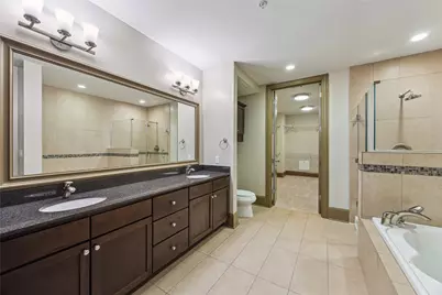 9870 Gaylord Drive #1116, Houston, TX 77024 - Photo 9