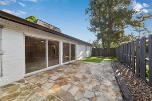 37 Champions Colony E, Houston, TX 77069 - Photo 23
