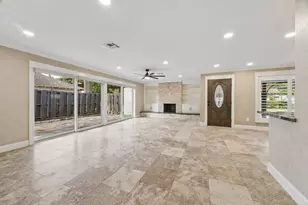 37 Champions Colony E, Houston, TX 77069 - Photo 3