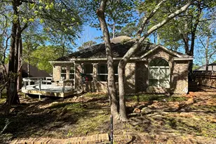 119 April Waters Dr W, Conroe, TX 77356 - Photo 23