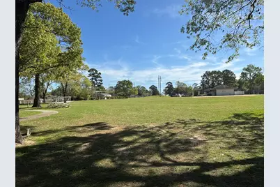 119 April Waters Drive W, Conroe, TX 77356 - Photo 29