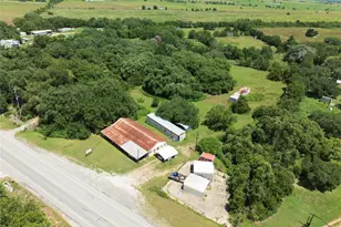7541 Fm 609, La Grange, TX 78945 - Photo 1