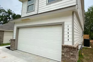 13628 Briana Brook Ct, Willis, TX 77378 - Photo 3
