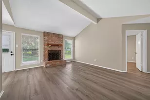 11746 Apple Bough Cir, Houston, TX 77067 - Photo 3