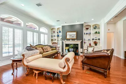 410 Kingfisher Drive, Sugar Land, TX 77478 - Photo 23