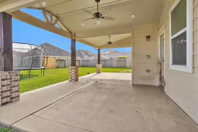 4704 Bella Court, Alvin, TX 77511 - Photo 39