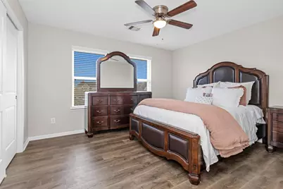 4704 Bella Court, Alvin, TX 77511 - Photo 31