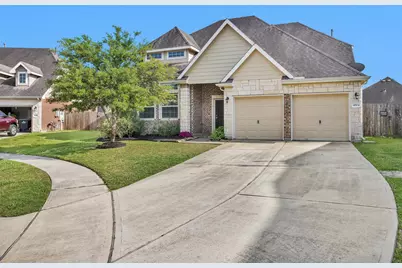 4704 Bella Court, Alvin, TX 77511 - Photo 3