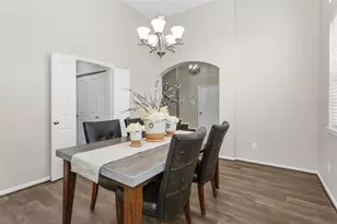 4704 Bella Ct, Alvin, TX 77511 - Photo 9