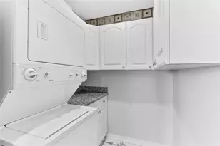 2800 Jeanetta St, Houston, TX 77063 - Photo 7