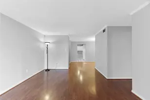 2800 Jeanetta St, Houston, TX 77063 - Photo 9