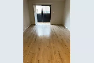 3055 SW Walnut Bend Lane #13, Houston, TX 77042 - Photo 7