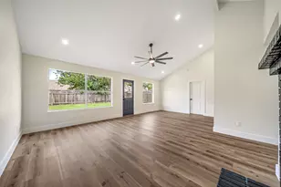 3807 Teakwood Dr, La Porte, TX 77571 - Photo 7
