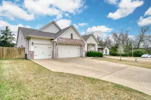 3509 Wildwood Ct, Bryan, TX 77808 - Photo 1