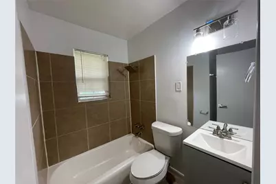 2411 Bastrop #4, Houston, TX 77004 - Photo 5