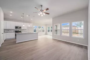 12983 Skyline Dr, Willis, TX 77318 - Photo 5