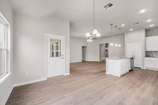 12983 Skyline Dr, Willis, TX 77318 - Photo 9