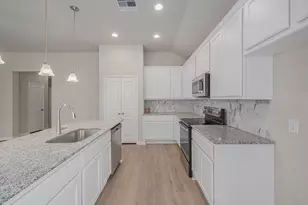 12983 Skyline Dr, Willis, TX 77318 - Photo 3