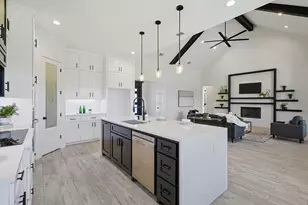 5009 Glenoaks Ct, Weatherford, TX 76088 - Photo 15