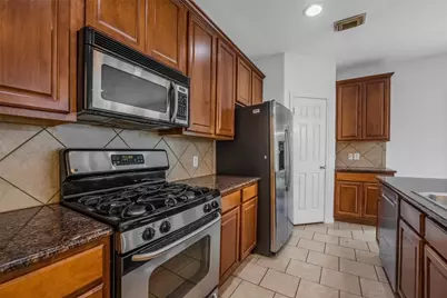 75 N Spinning Wheel Circle, The Woodlands, TX 77382 - Photo 15