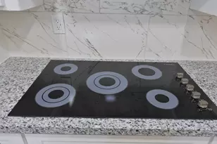 408 E Coombs St, Alvin, TX 77511 - Photo 13