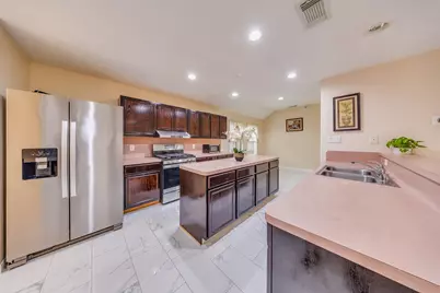 6515 Autumn Thistle Drive, Katy, TX 77449 - Photo 3