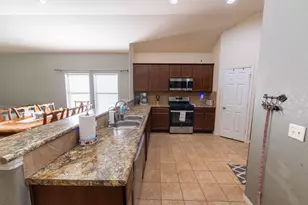 18441 Sunrise Pines Dr, Montgomery, TX 77316 - Photo 3